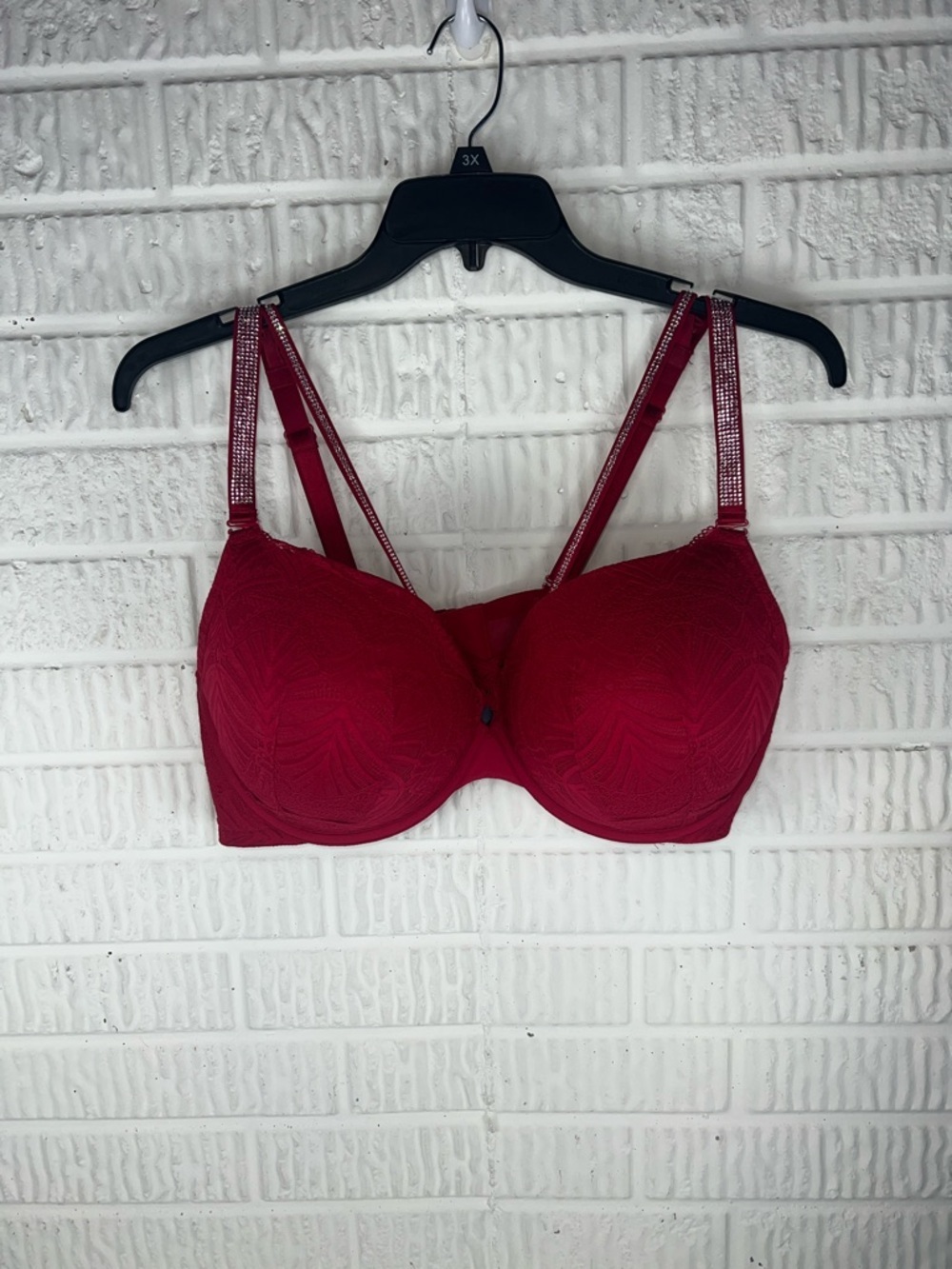 Torrid Plunge Padded Red Bra with Decorative Straps Size 44DD